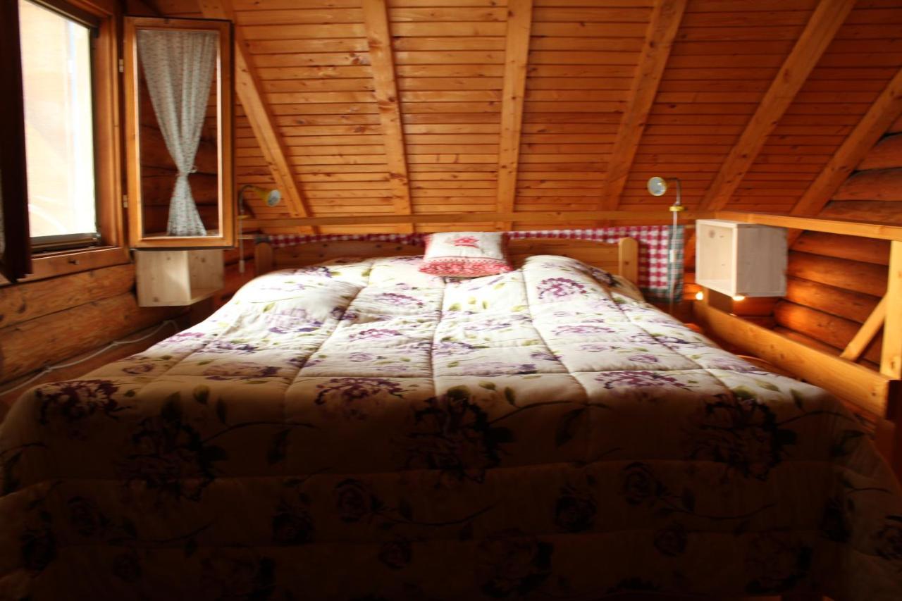 B&B Le Corone - Chalet Nel Bosco Cavalo 外观 照片