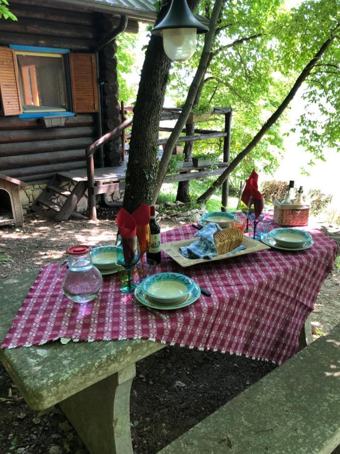 B&B Le Corone - Chalet Nel Bosco Cavalo 外观 照片