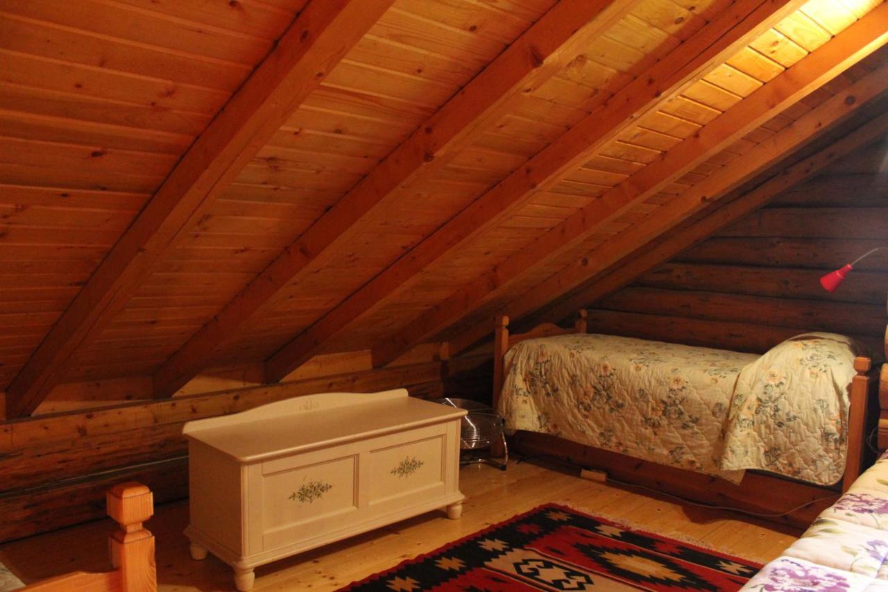 B&B Le Corone - Chalet Nel Bosco Cavalo 外观 照片